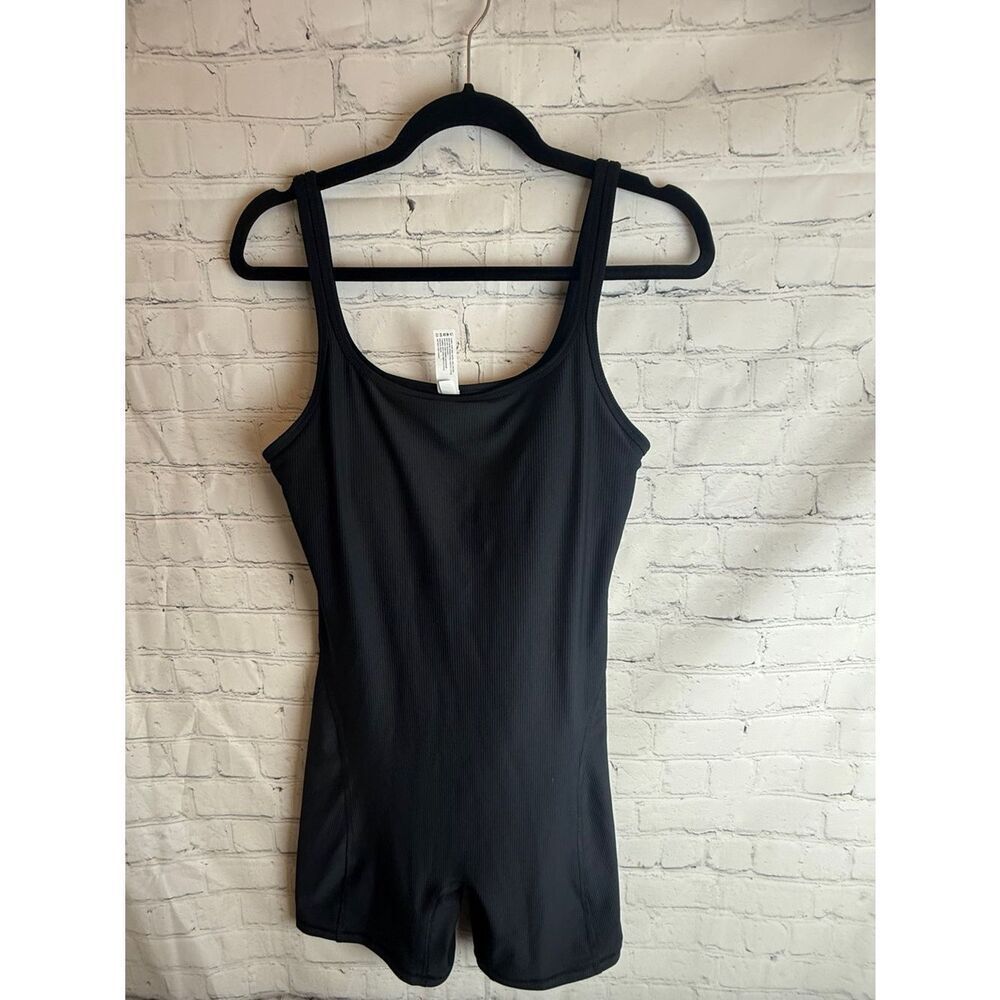90 Degrees Black Ribbed Scoop Neck Tank Romper Large
